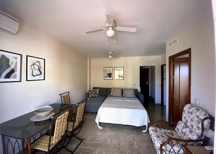 In Torremolinos, Av Palma De Mallorca Nº 12 Torremolinos